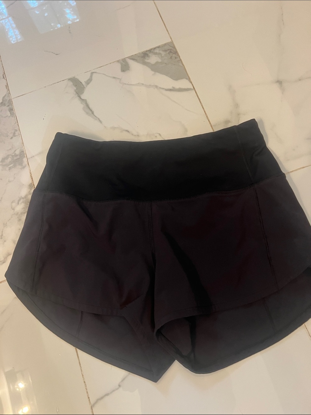 Lululemon speed shorts Black- High-Waist waisted 4